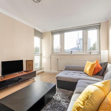 Easy Living Near Angel And City University Лондон Экстерьер фото