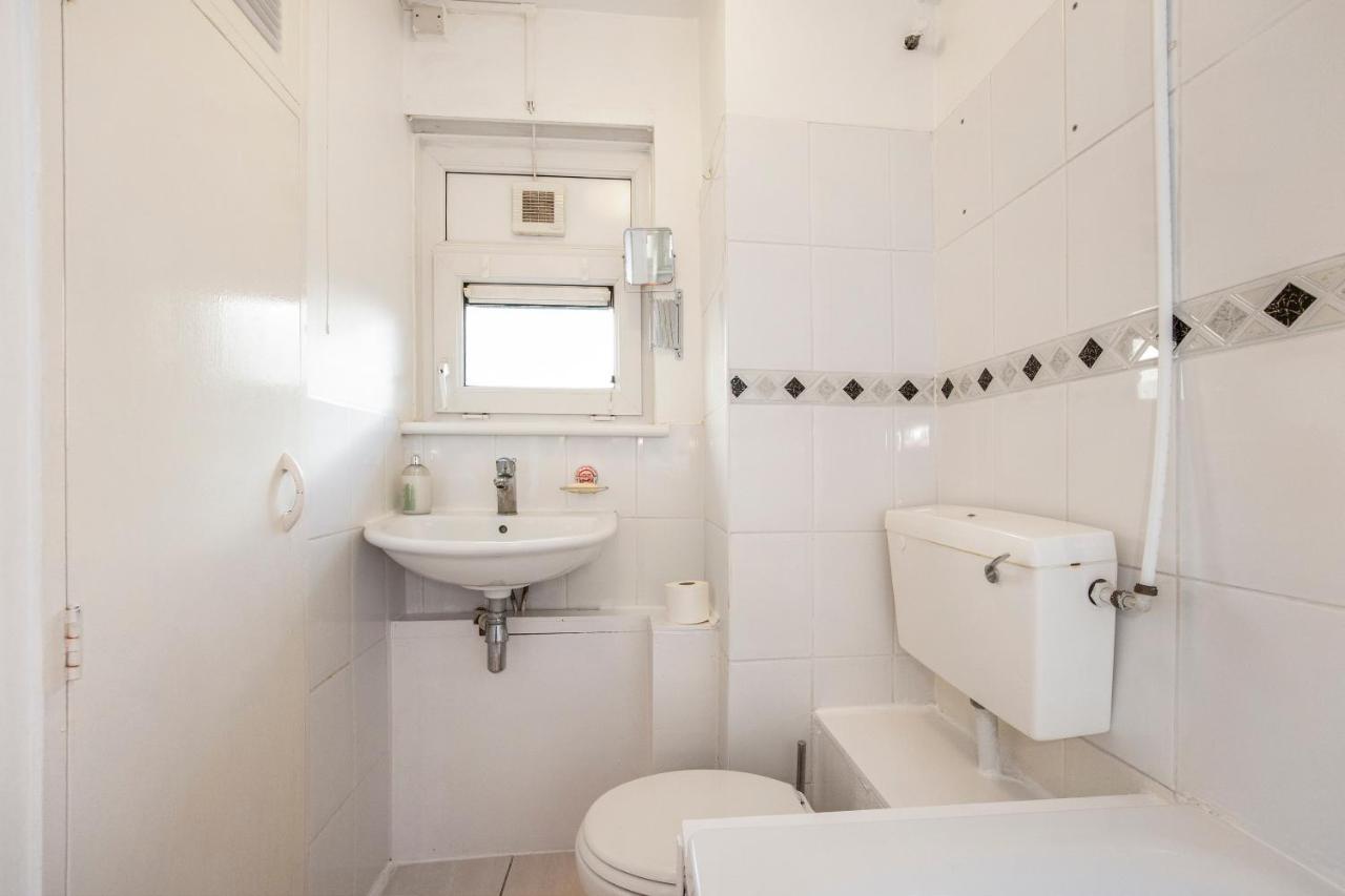 Easy Living Near Angel And City University Лондон Экстерьер фото